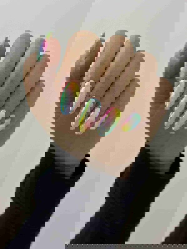 کاشت ناخن 830