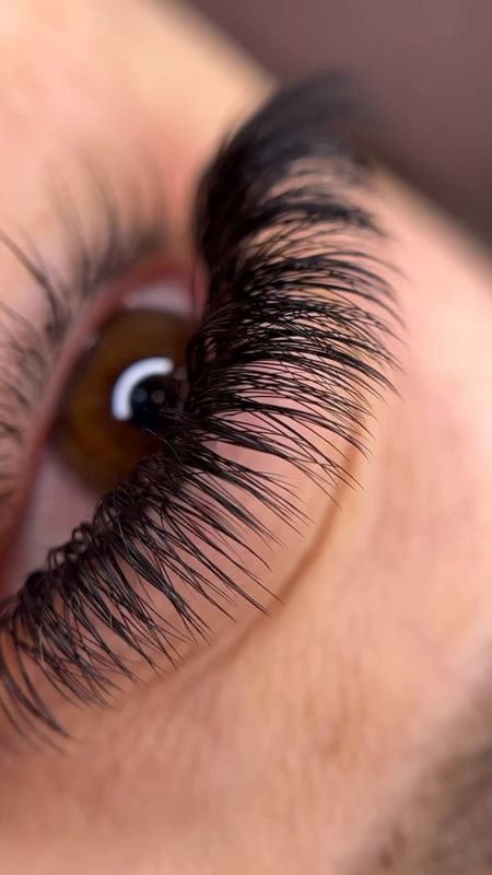 کاشت مژه موقت