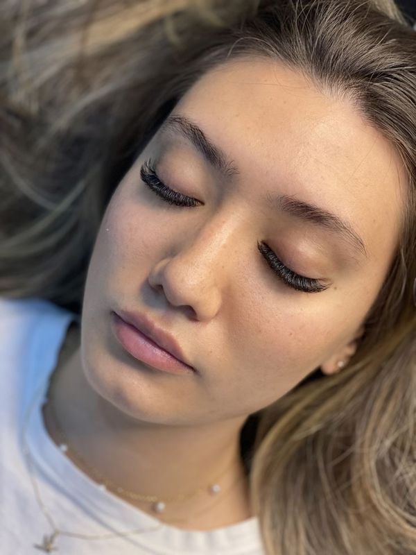 کاشت مژه موقت