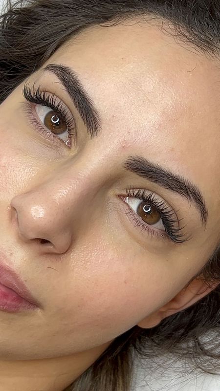 کاشت مژه موقت